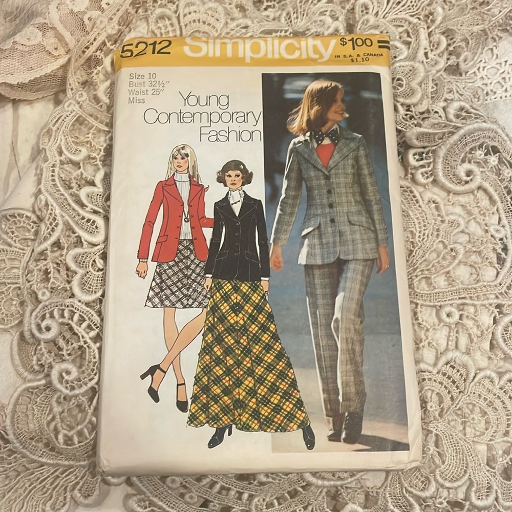 Vtg 1972 skirt/blazer set‎ pattern